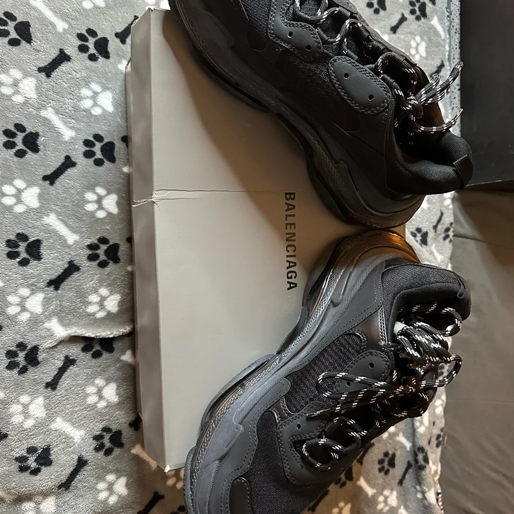 Balenciaga triple S - Picture 5 of 7